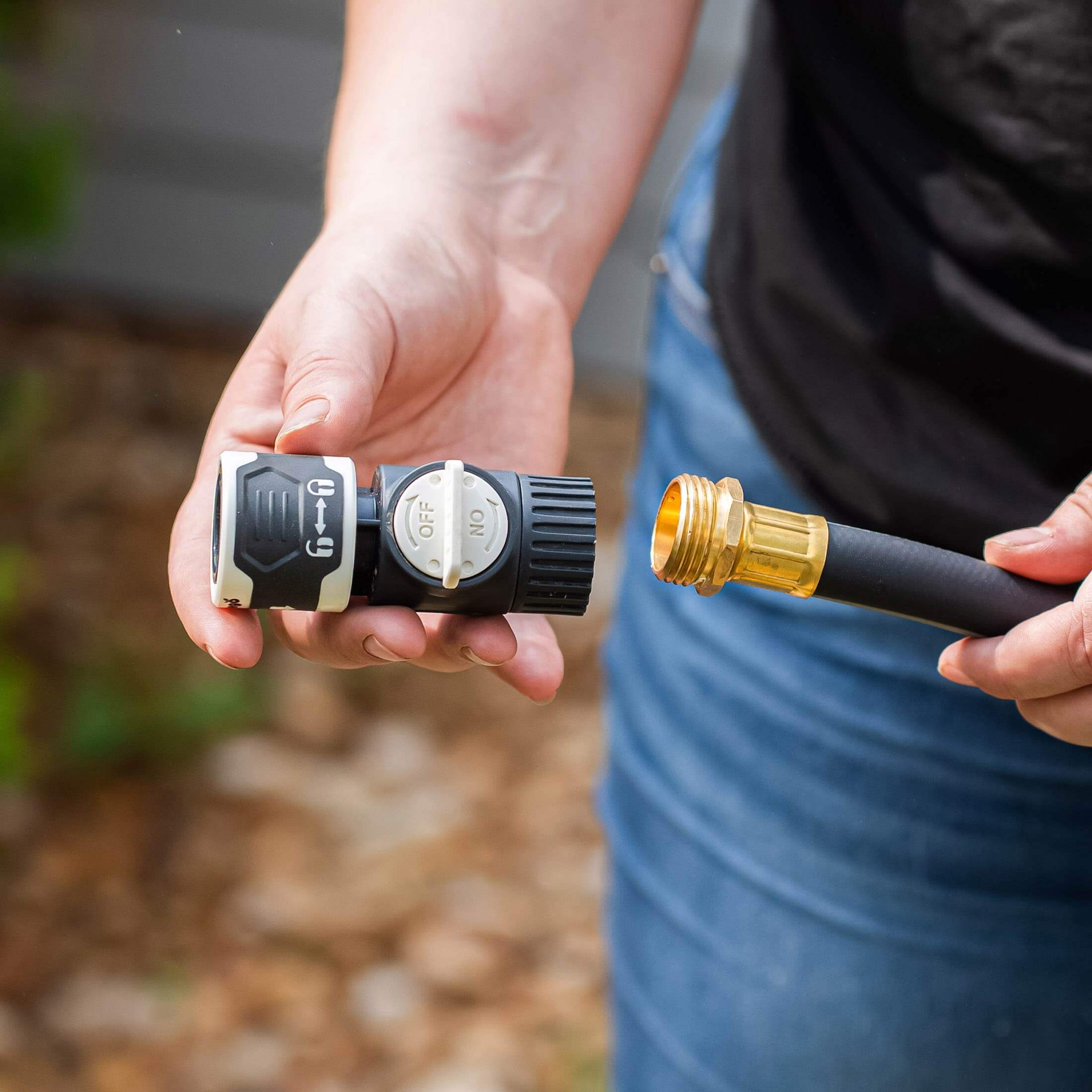 Vego Hi-Flow Retractable Hose Reel Set - Image 17