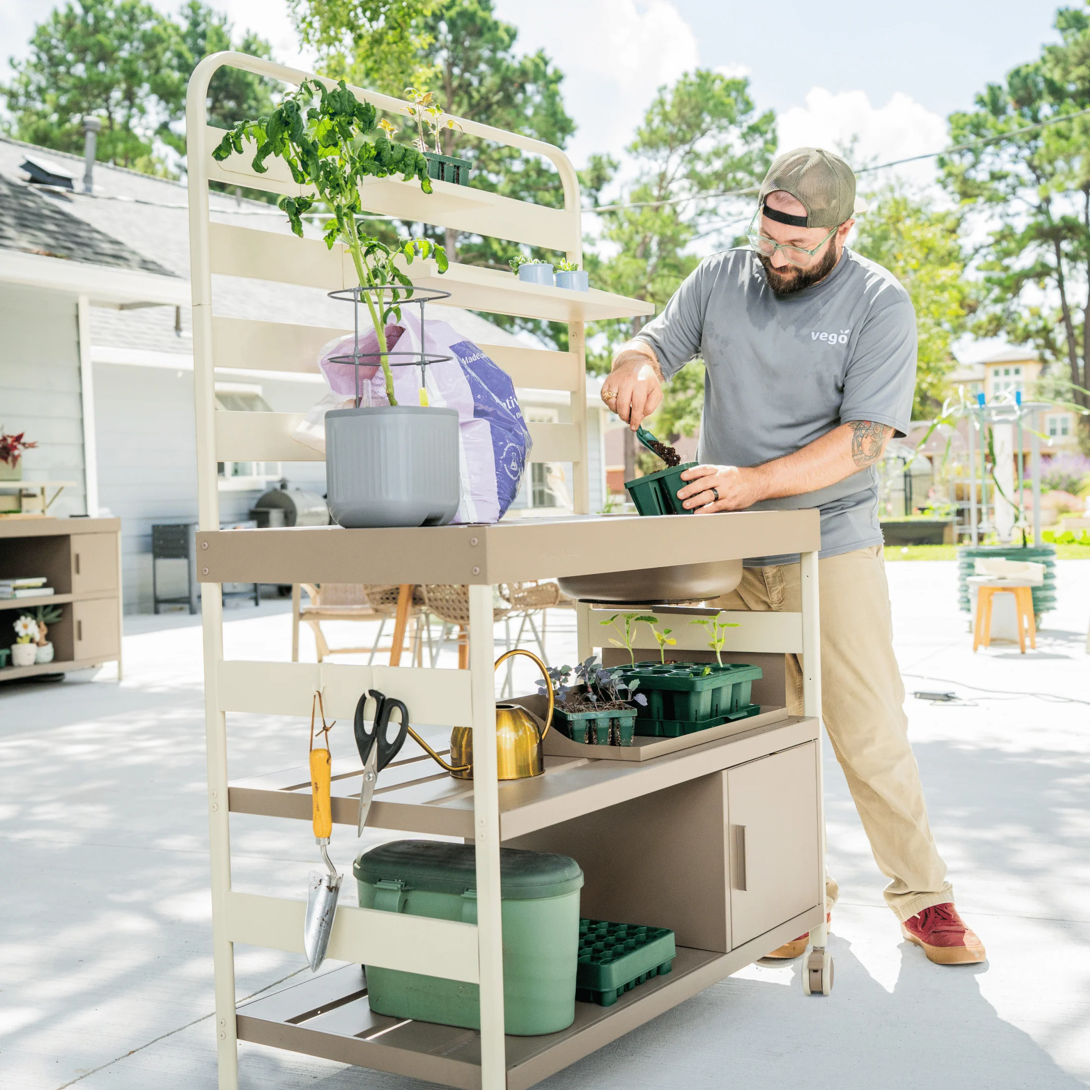 Potting Bench - Image 13