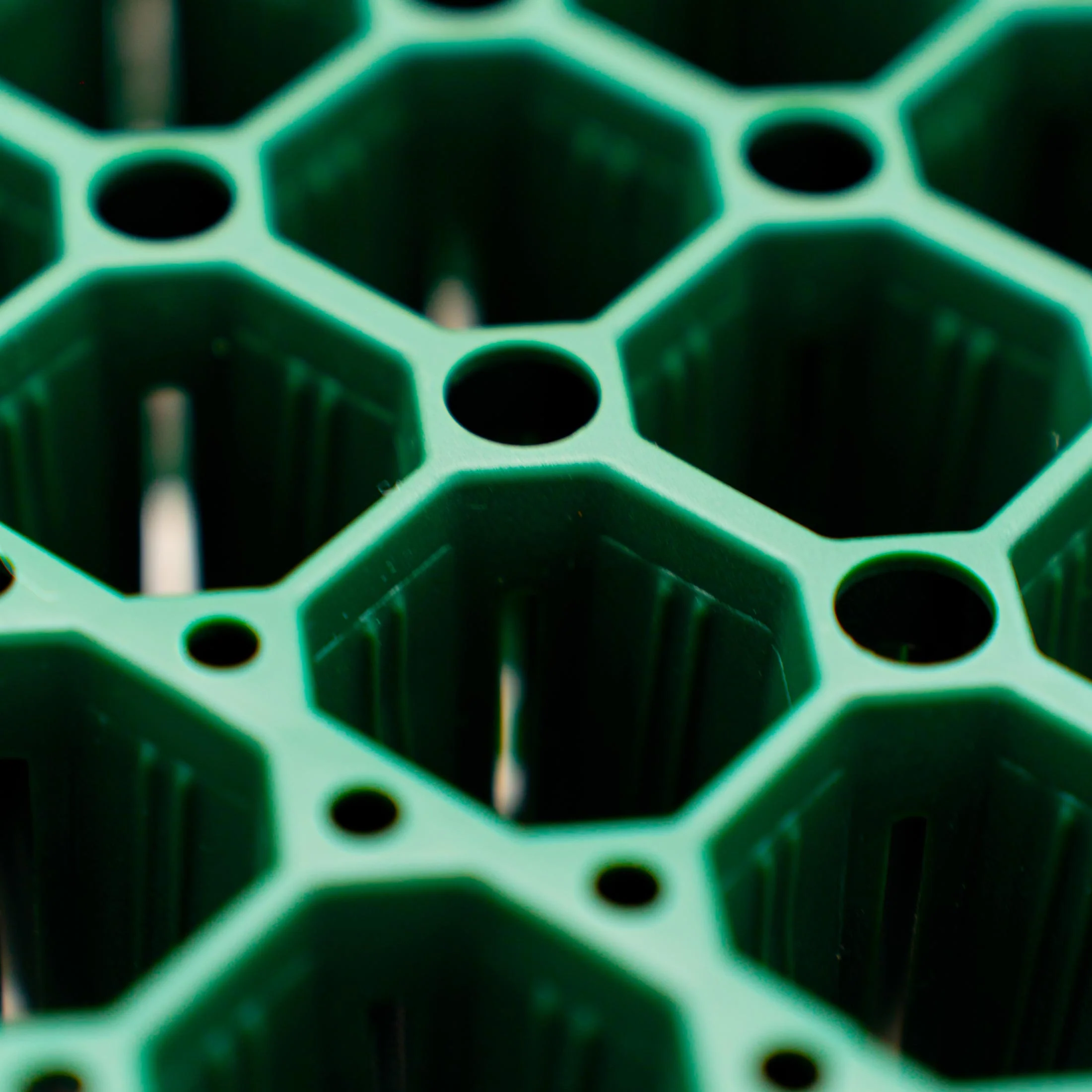 76-Cell Stackable Seedling Tray - 10" x 20" - Image 6