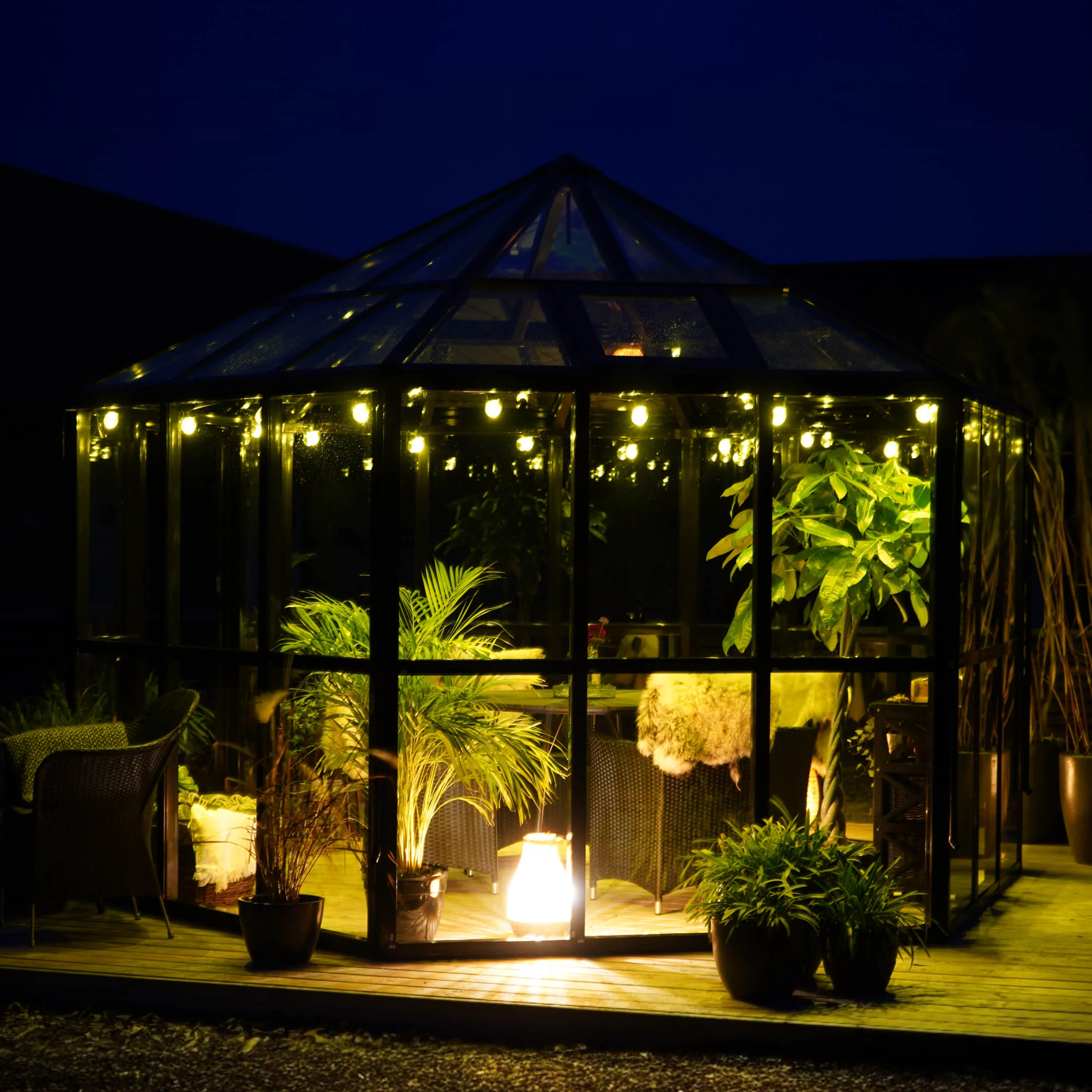 Vego Diamond Pavilion Greenhouse - Image 14